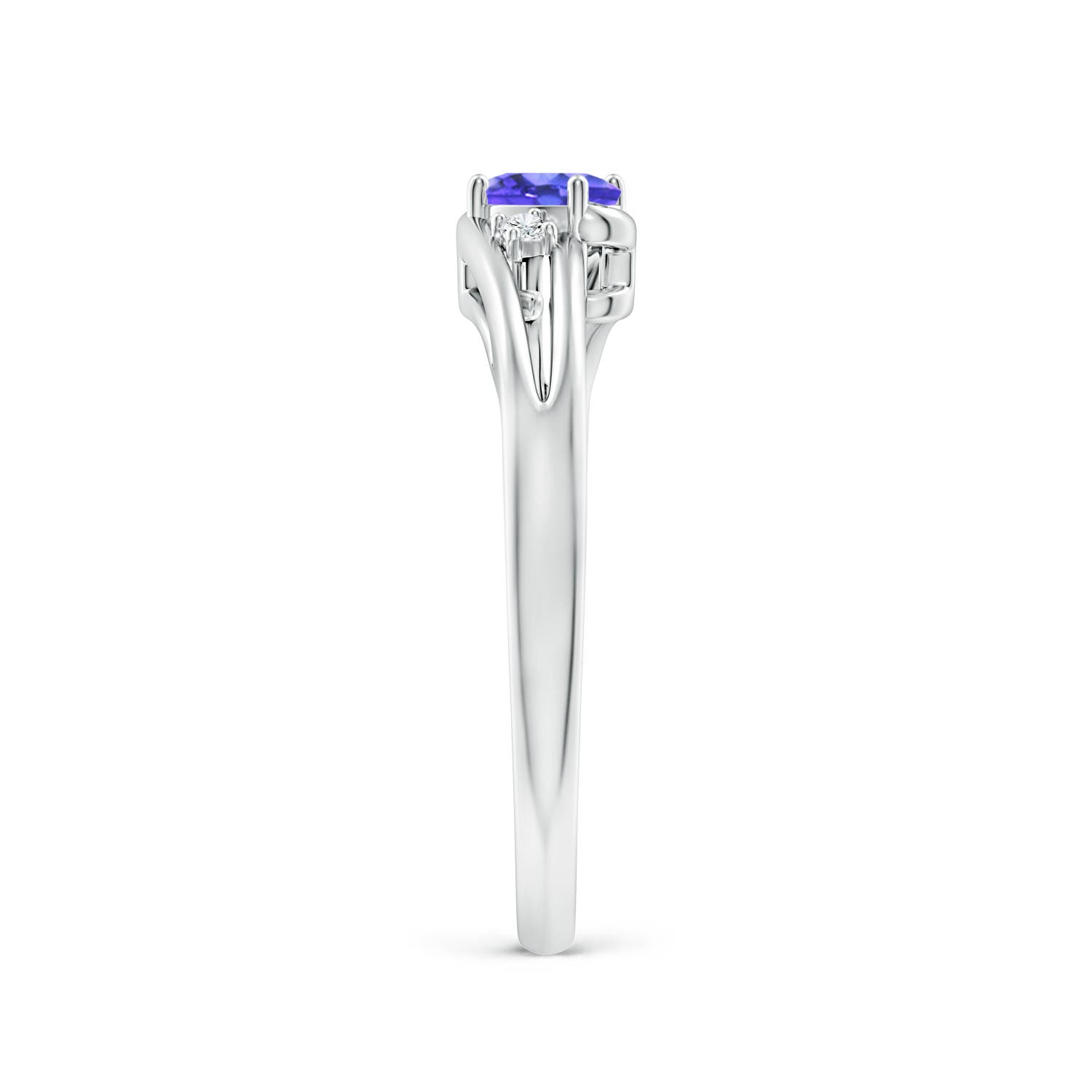 AAA - Tanzanite / 0.22 CT / 14 KT White Gold