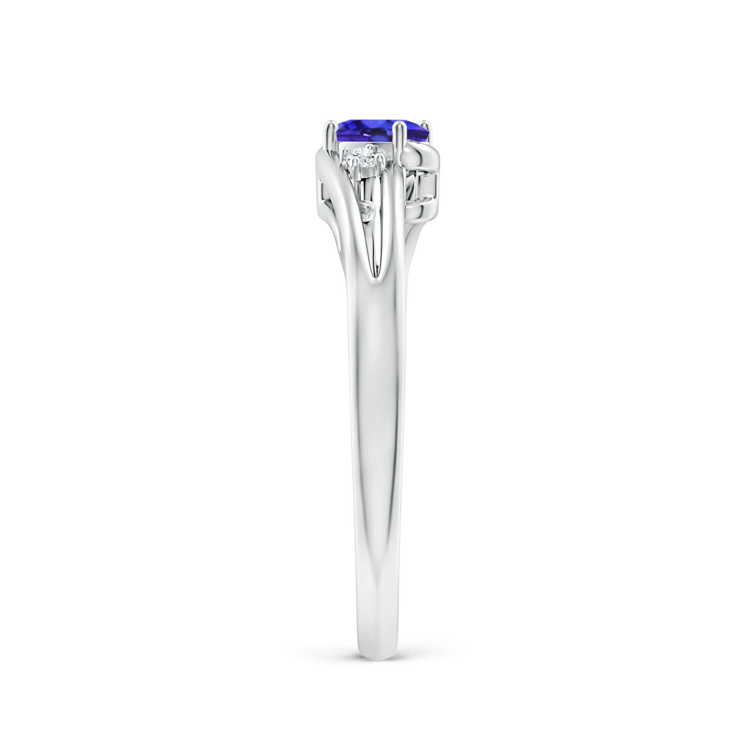 AAAA - Tanzanite / 0.22 CT / 14 KT White Gold