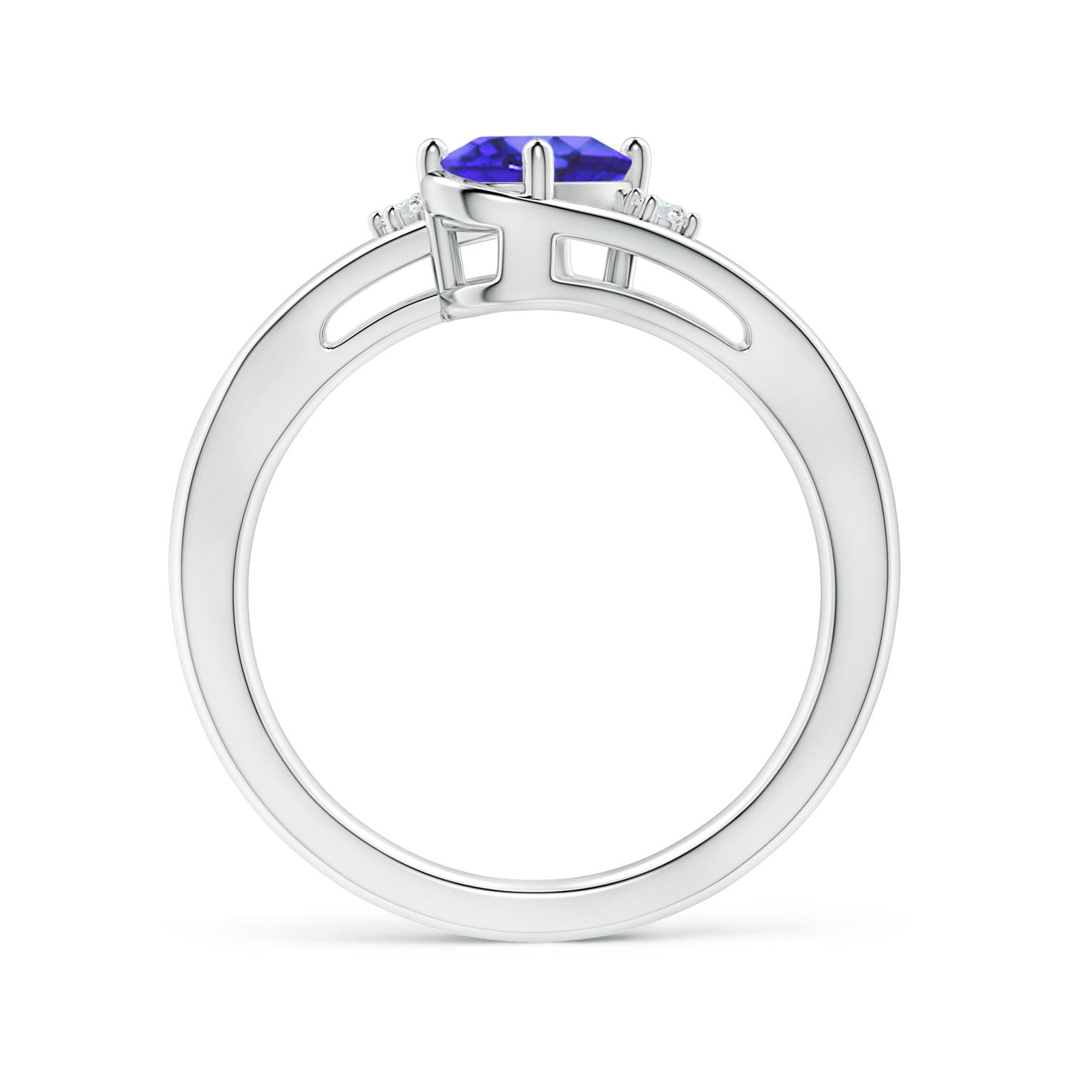 AA - Tanzanite / 0.84 CT / 14 KT White Gold