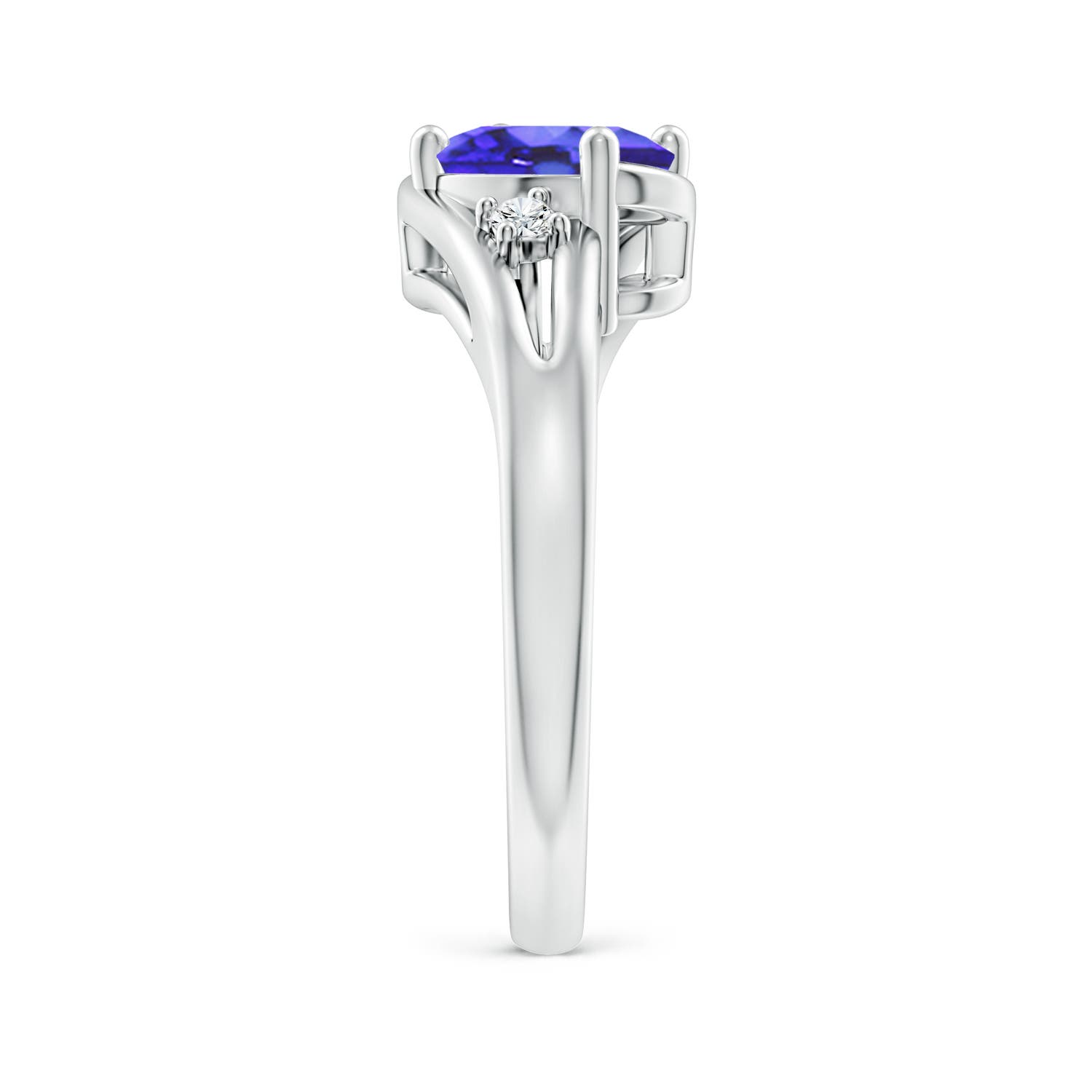 AA - Tanzanite / 1.3 CT / 14 KT White Gold