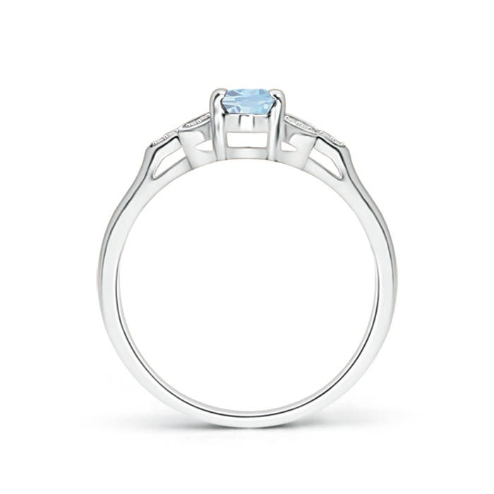 A - Aquamarine / 0.46 CT / 14 KT White Gold