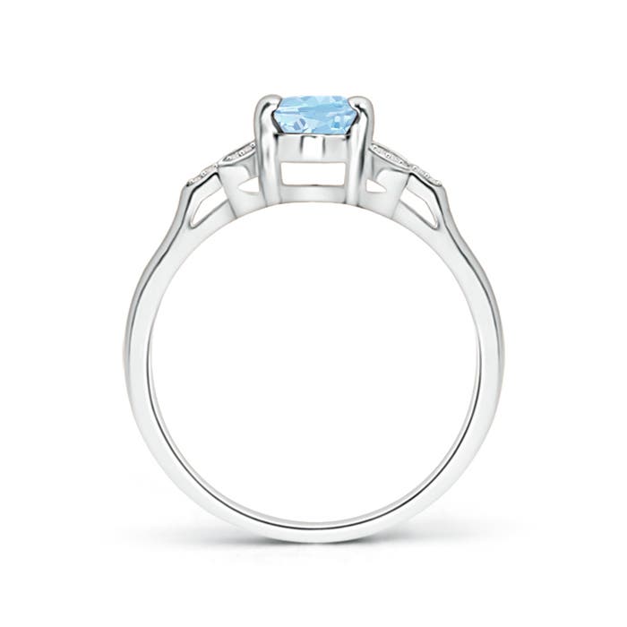 AAA - Aquamarine / 0.7 CT / 14 KT White Gold