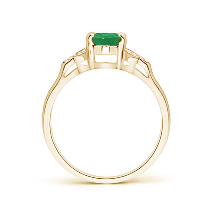 A - Emerald / 0.76 CT / 14 KT Yellow Gold