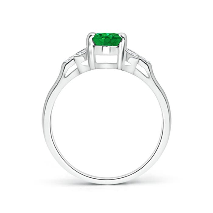 AAA - Emerald / 0.76 CT / 14 KT White Gold