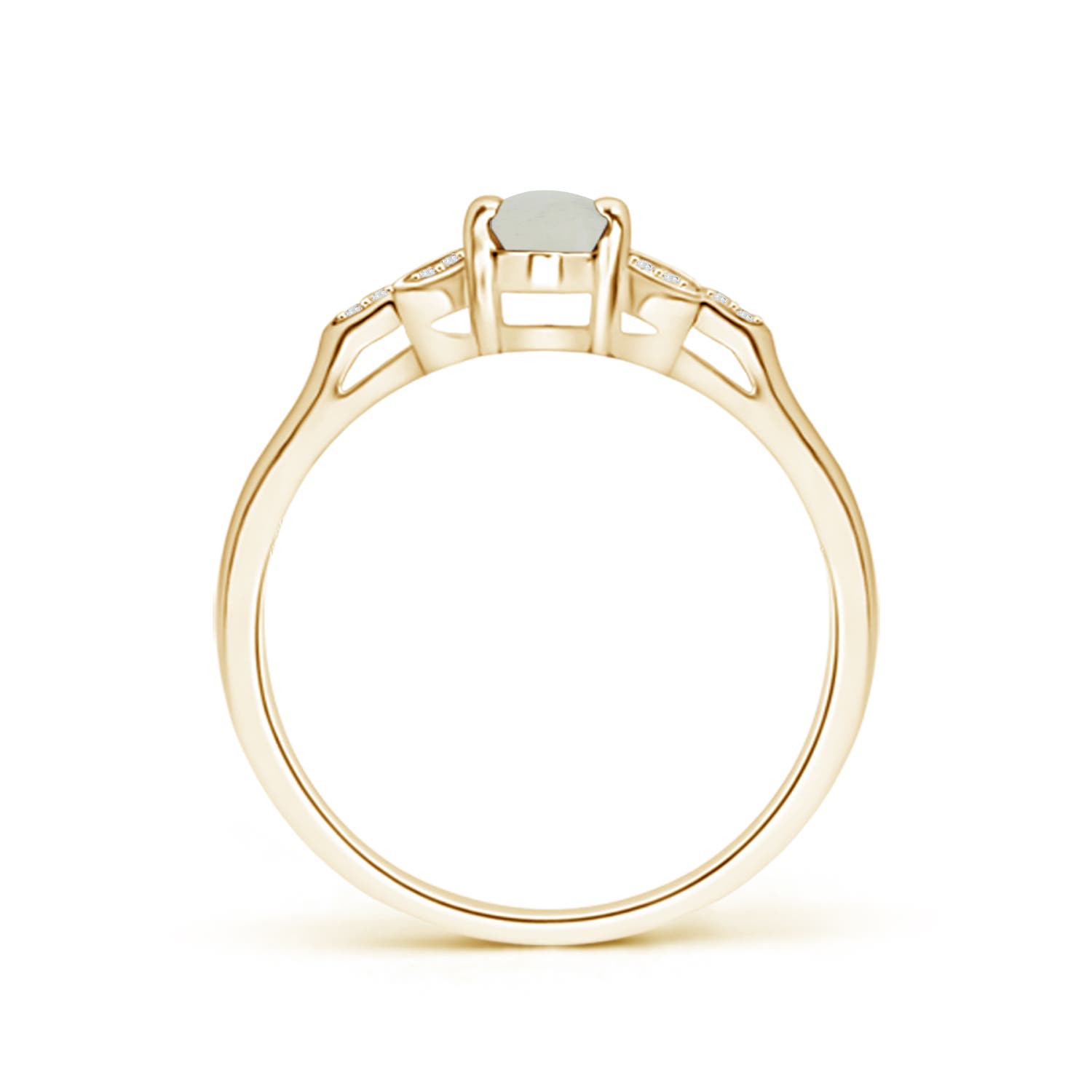 A - Moonstone / 0.43 CT / 14 KT Yellow Gold