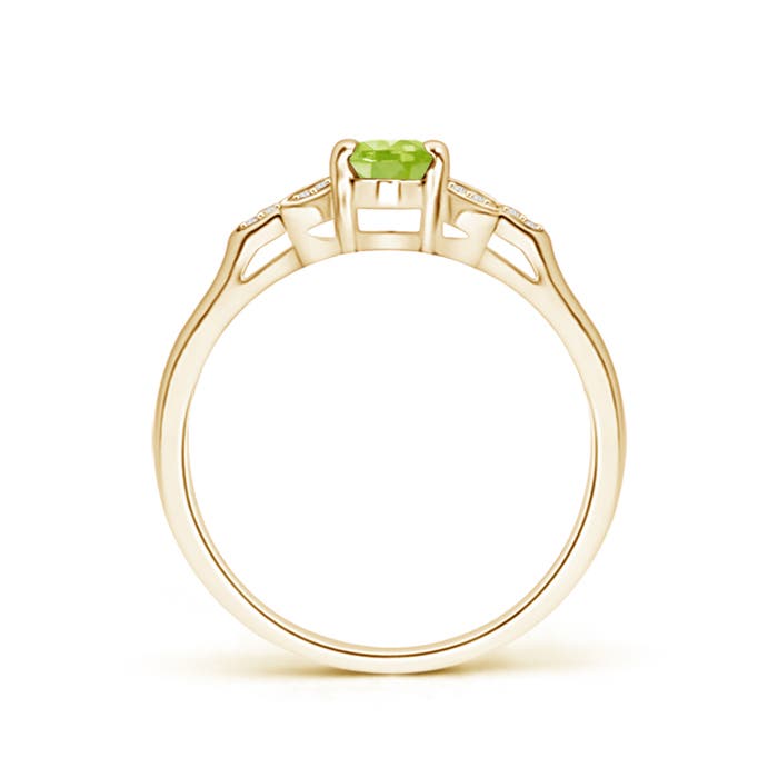 AA - Peridot / 0.54 CT / 14 KT Yellow Gold