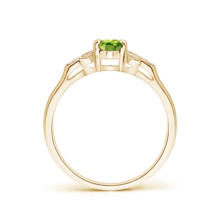 AAA - Peridot / 0.54 CT / 14 KT Yellow Gold