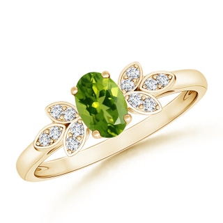 6x4mm AAAA Vintage Style Oval Peridot Ring with Diamond Accents in Yellow Gold