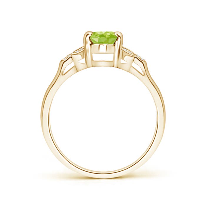 AA - Peridot / 0.95 CT / 14 KT Yellow Gold