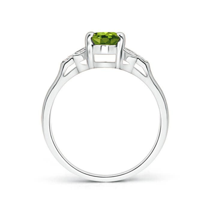 AAAA - Peridot / 0.95 CT / 14 KT White Gold