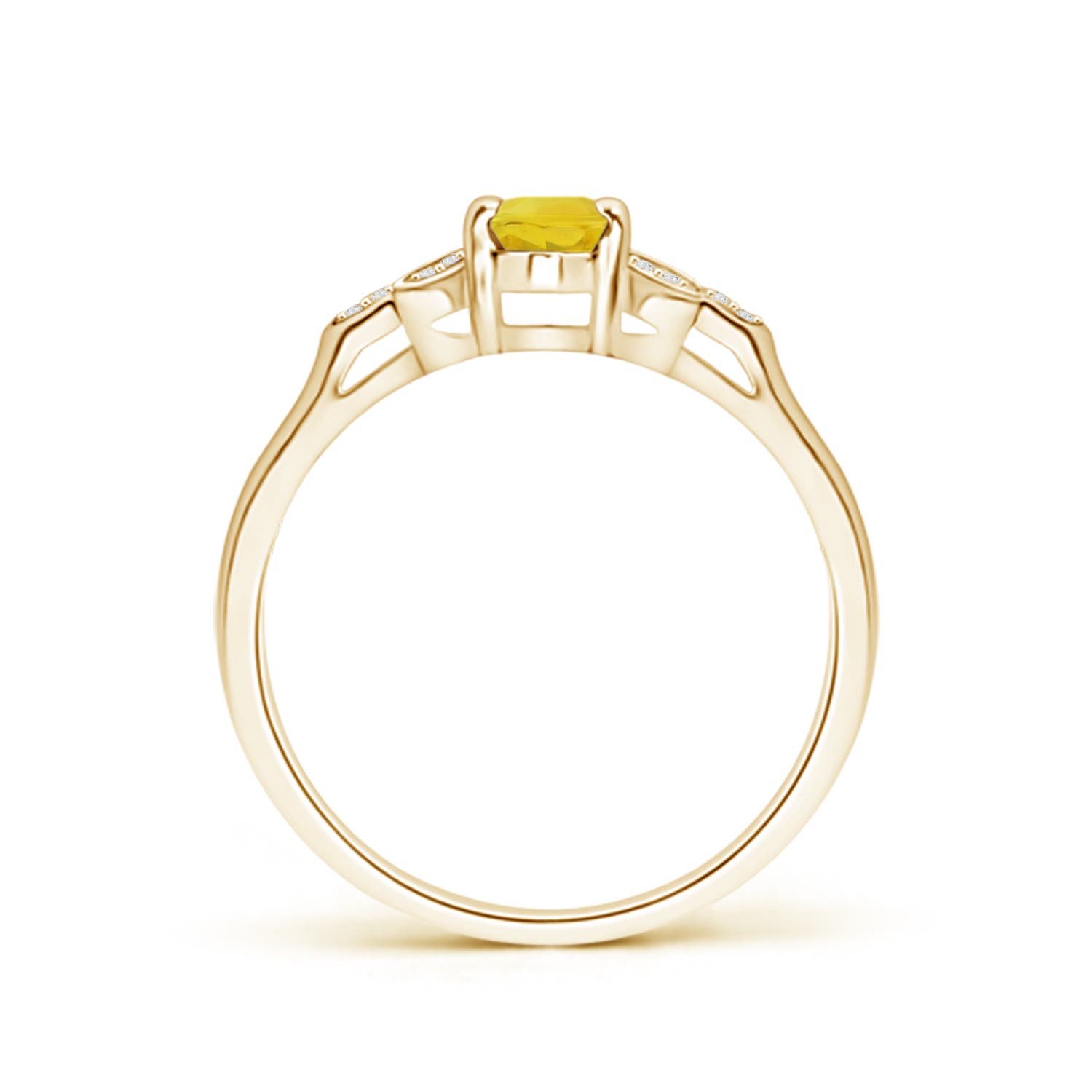 AA - Yellow Sapphire / 0.72 CT / 14 KT Yellow Gold