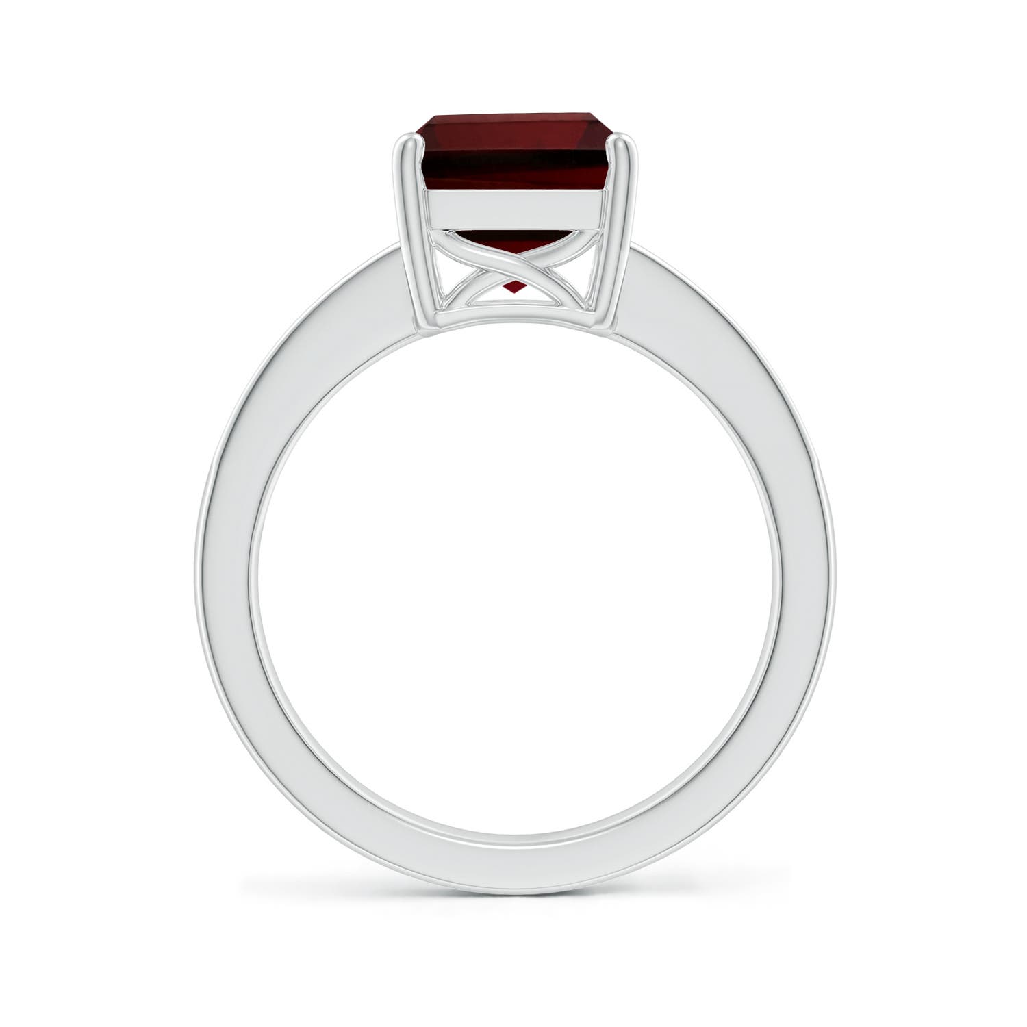 AA - Garnet / 4.17 CT / 14 KT White Gold