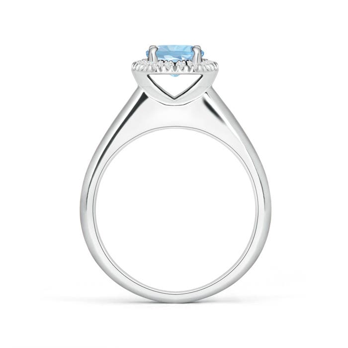 AAA - Aquamarine / 0.82 CT / 14 KT White Gold