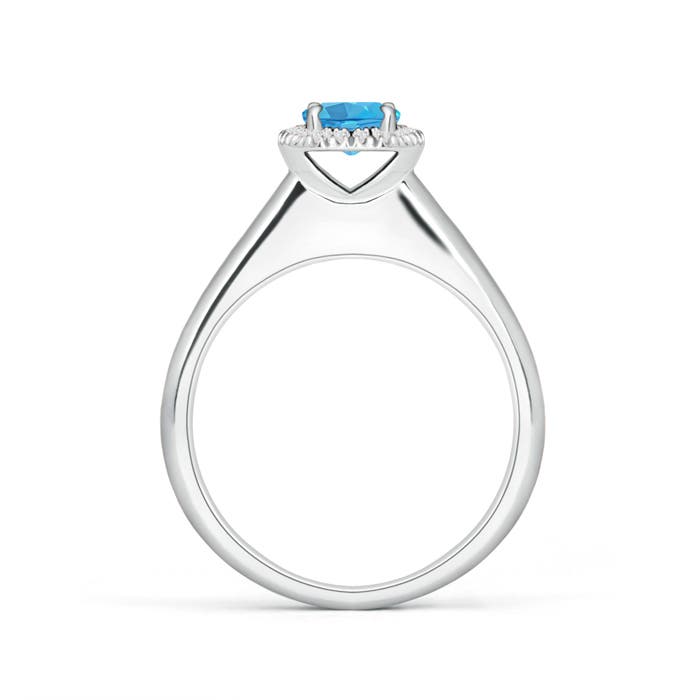 AA - Swiss Blue Topaz / 0.68 CT / 14 KT White Gold