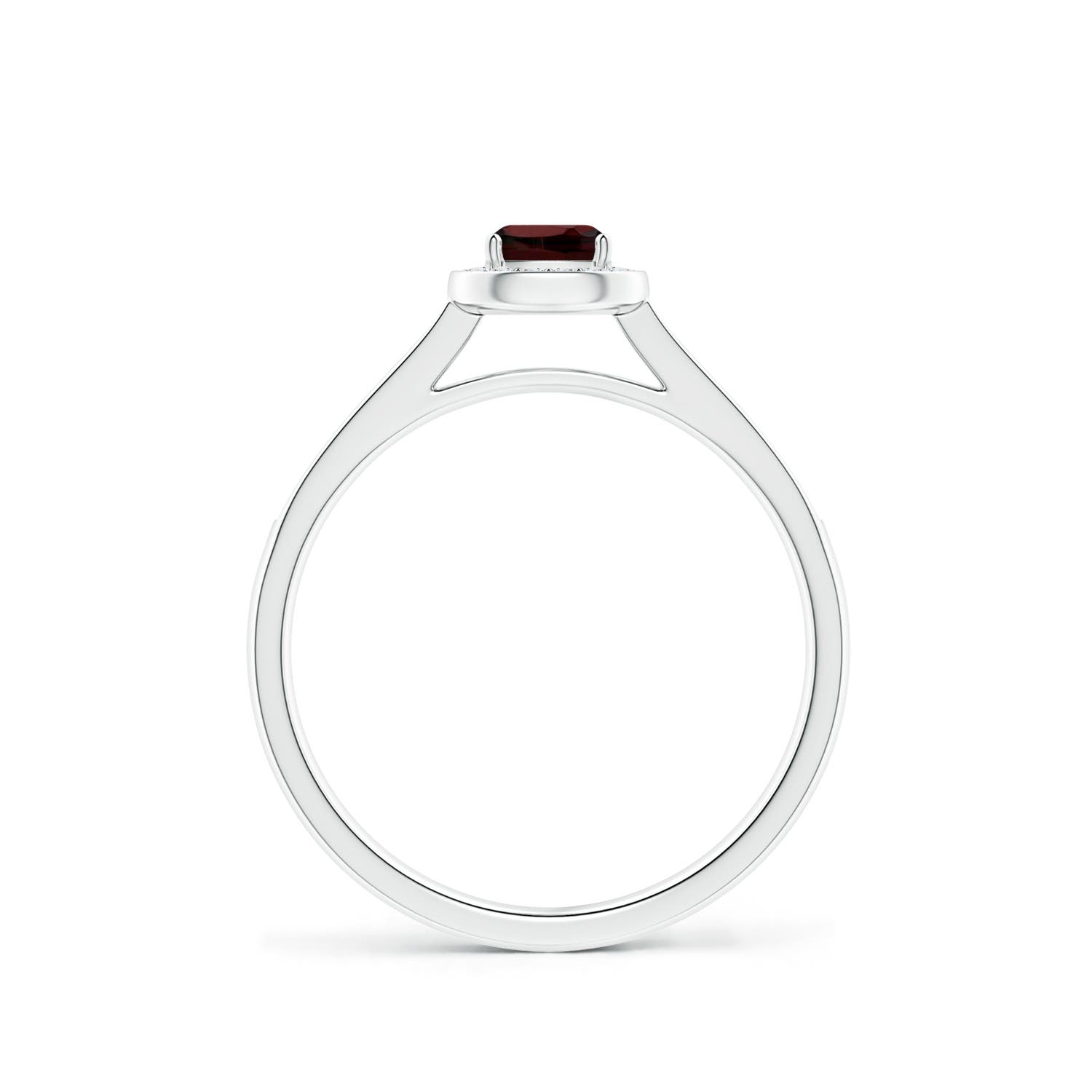 AA - Garnet / 0.53 CT / 14 KT White Gold