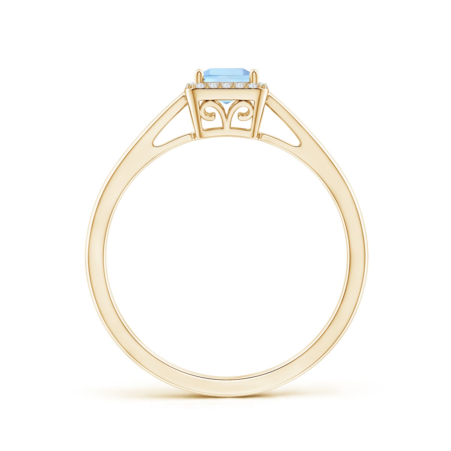 AAA - Aquamarine / 0.39 CT / 14 KT Yellow Gold