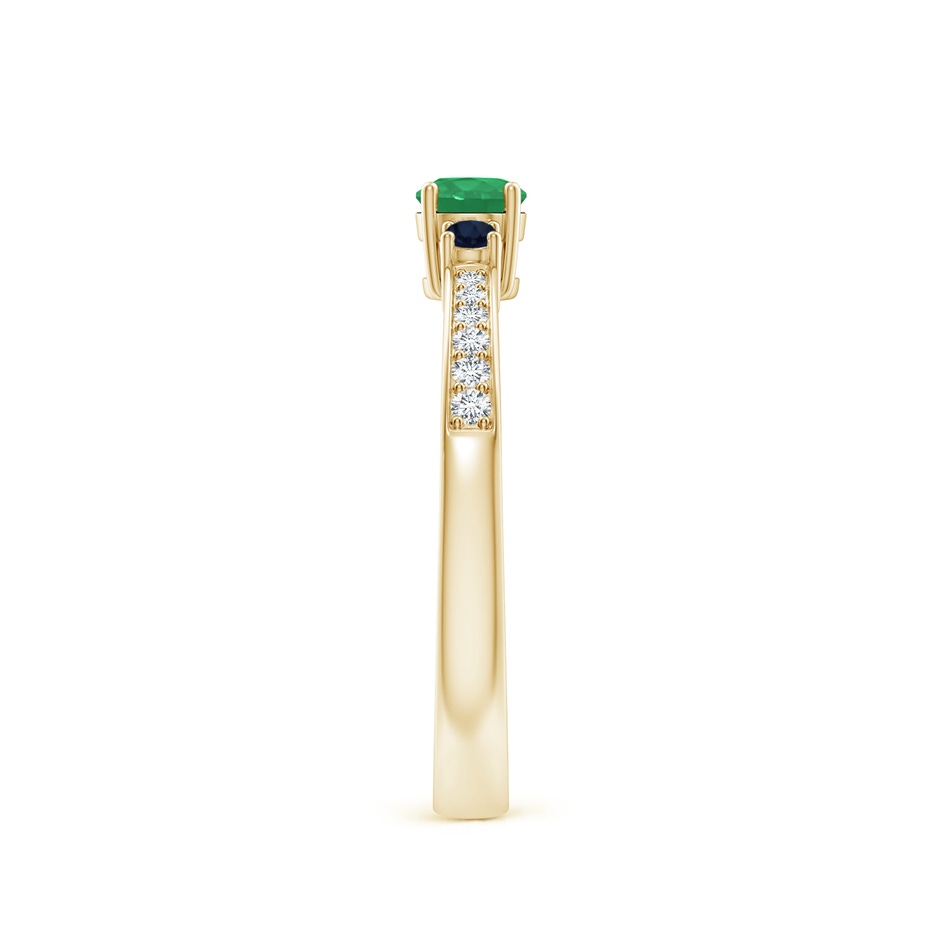 4mm A Classic Three Stone Emerald and Blue Sapphire Ring in Yellow Gold side-2