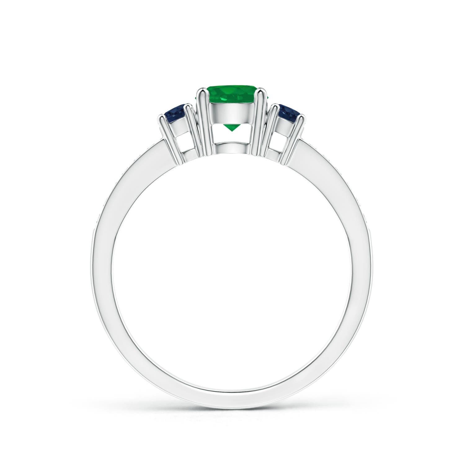 AA - Emerald / 0.7 CT / 14 KT White Gold