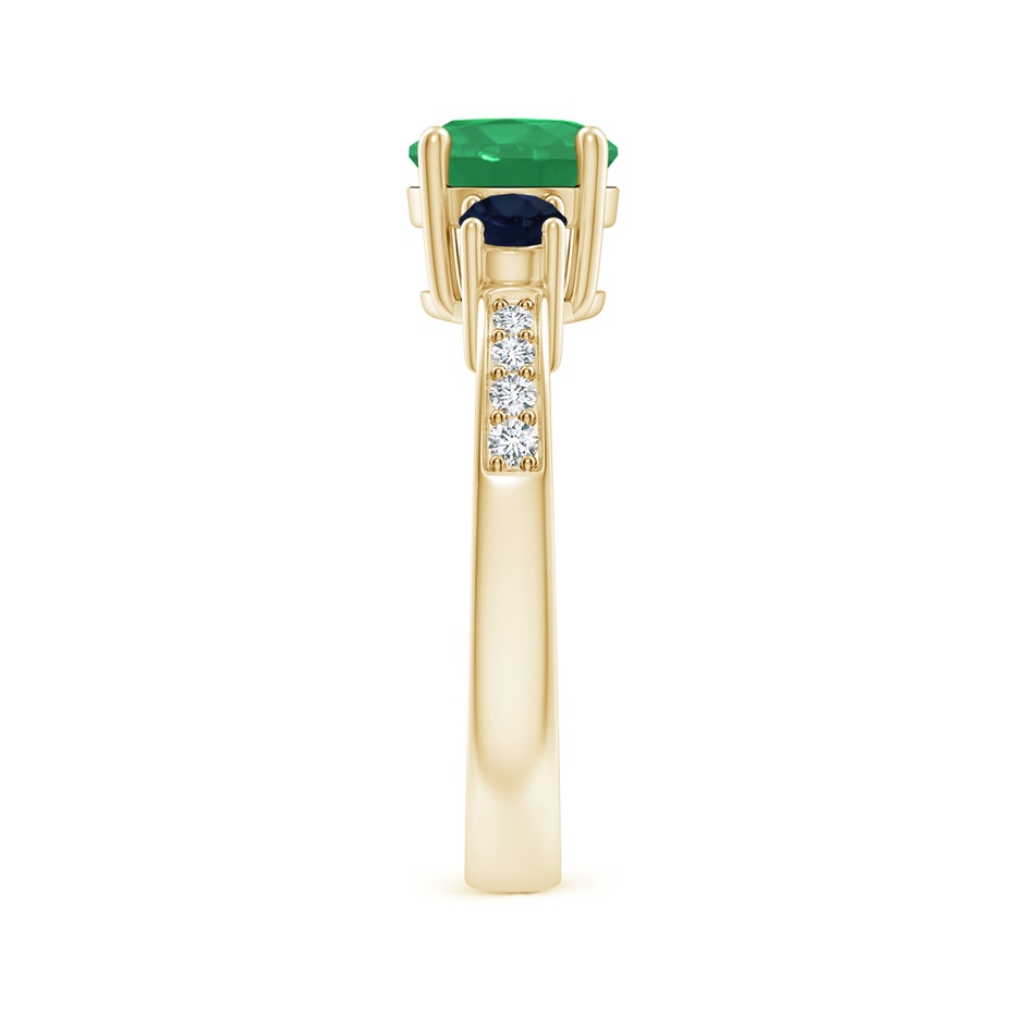7mm A Classic Three Stone Emerald and Blue Sapphire Ring in Yellow Gold side-2