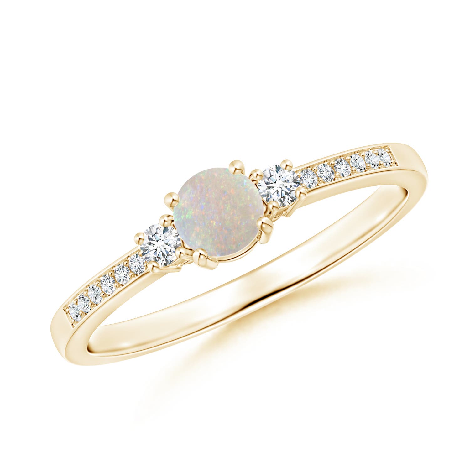 AA - Opal / 0.29 CT / 14 KT Yellow Gold