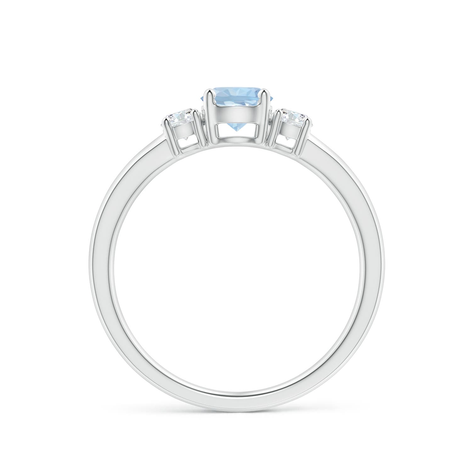 AA - Aquamarine / 0.61 CT / 14 KT White Gold