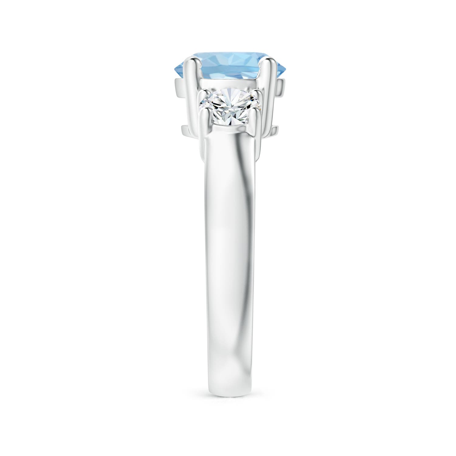 AAA - Aquamarine / 2.3 CT / 14 KT White Gold