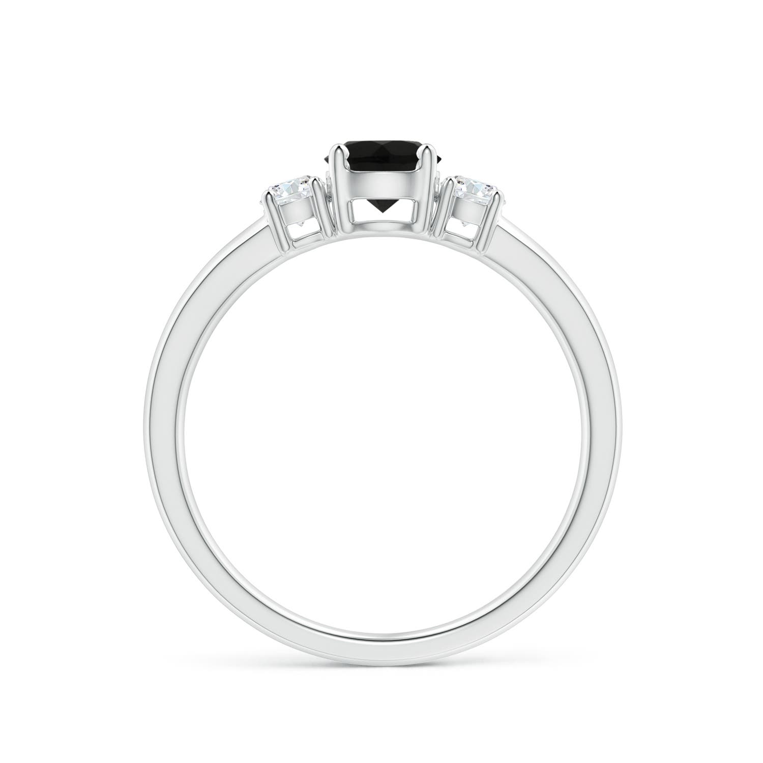 AAA - Black Onyx / 0.56 CT / 14 KT White Gold