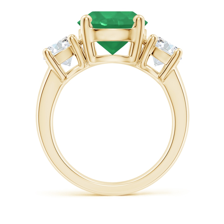 10mm A Classic Emerald and Diamond Three Stone Engagement Ring in Yellow Gold side 199