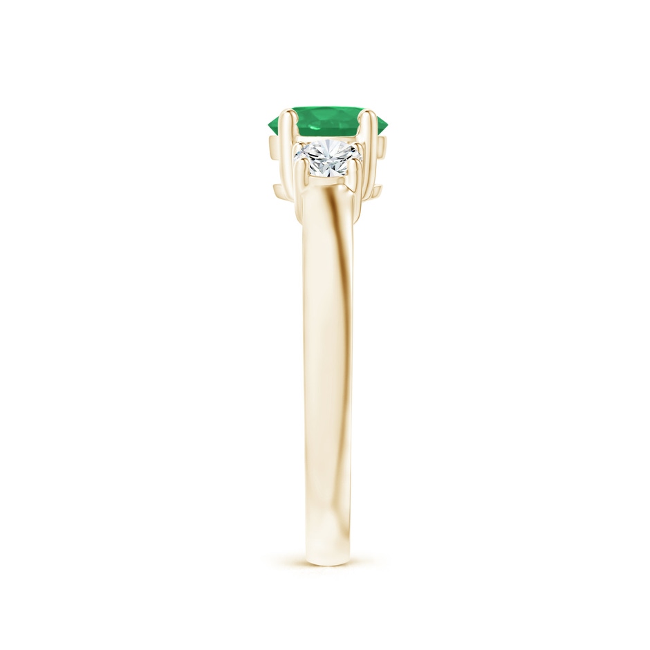 6mm A Classic Emerald and Diamond Three Stone Engagement Ring in Yellow Gold side 299