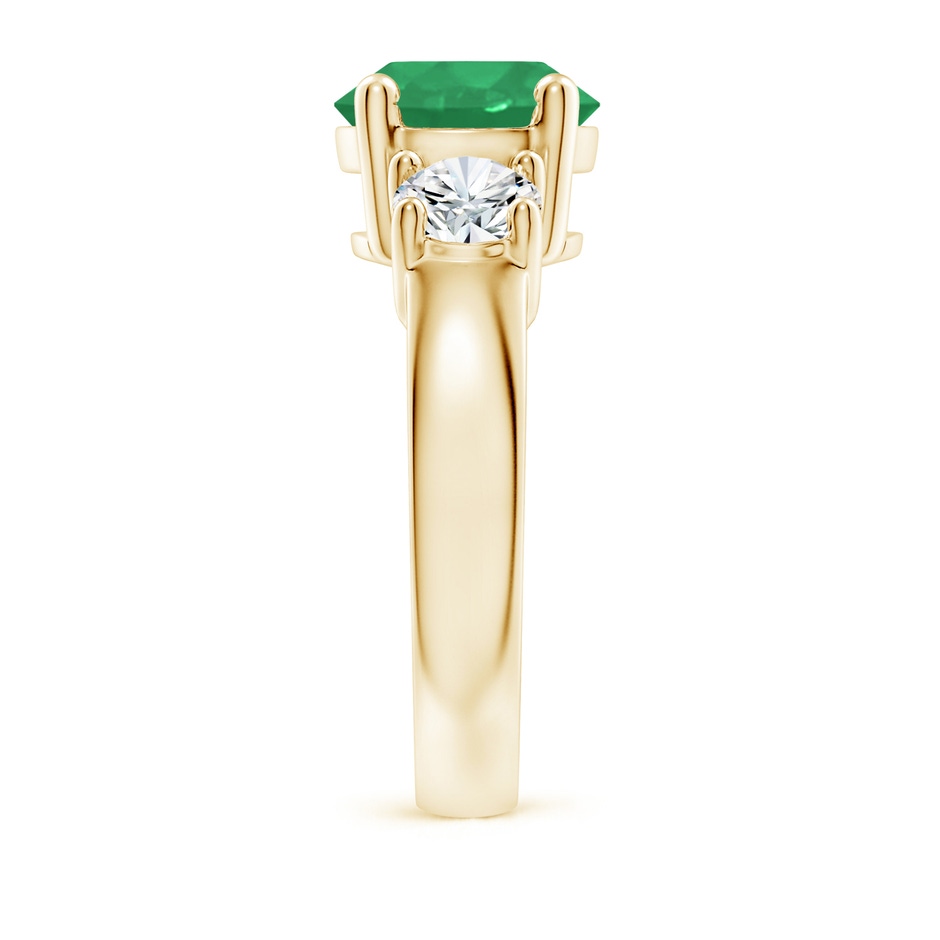 9mm A Classic Emerald and Diamond Three Stone Engagement Ring in Yellow Gold side 299