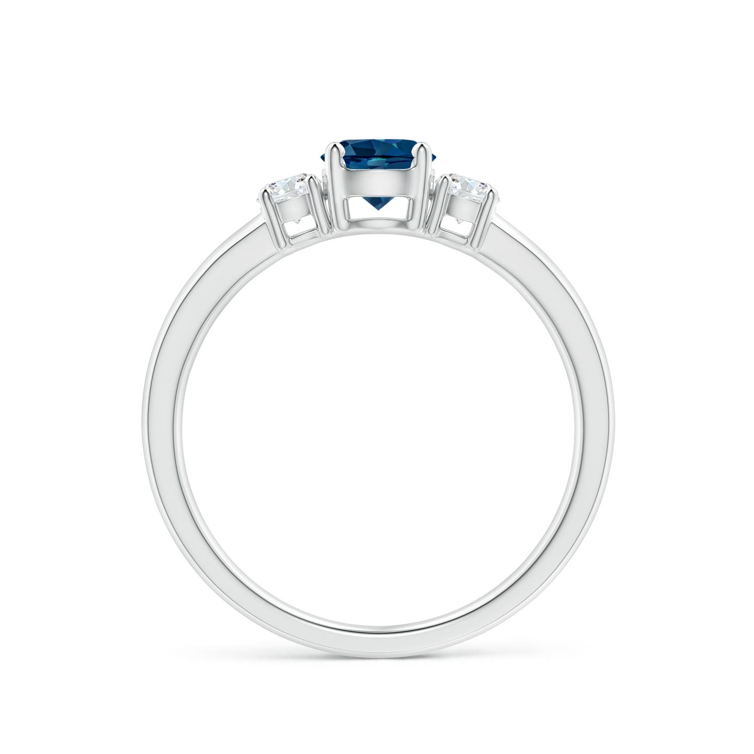 AAAA - London Blue Topaz / 0.81 CT / 14 KT White Gold