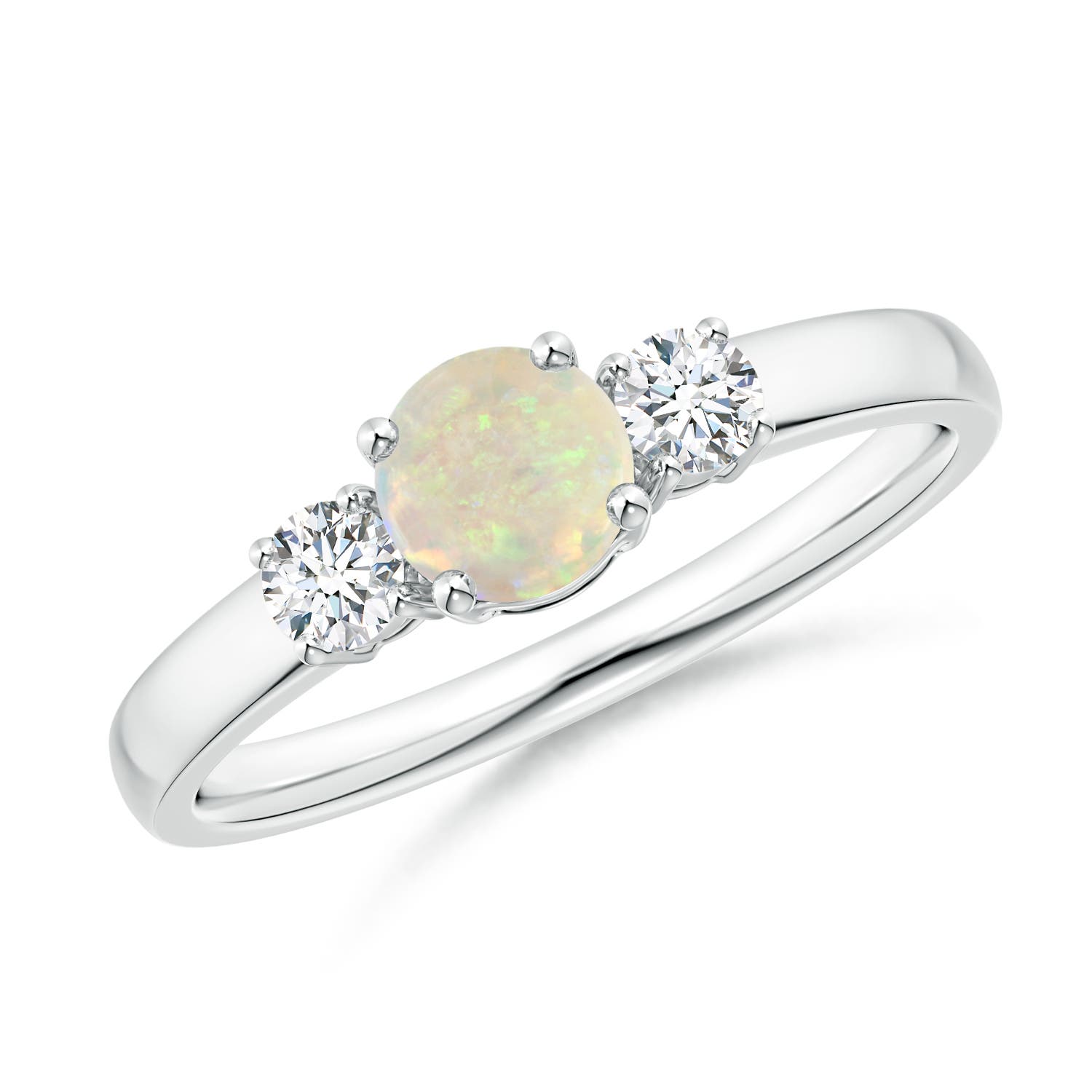 AAA - Opal / 0.54 CT / 14 KT White Gold