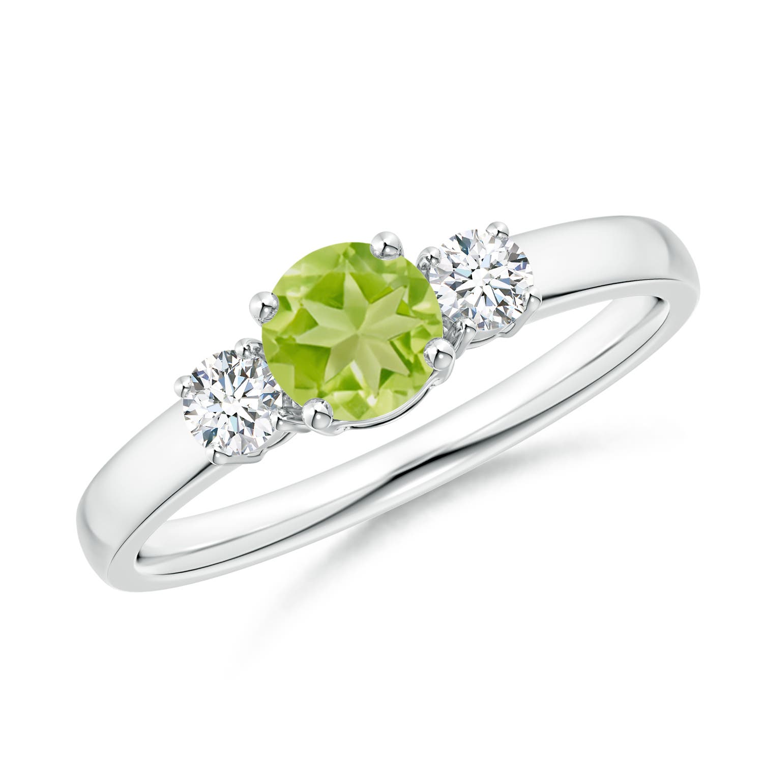 AA - Peridot / 0.76 CT / 14 KT White Gold