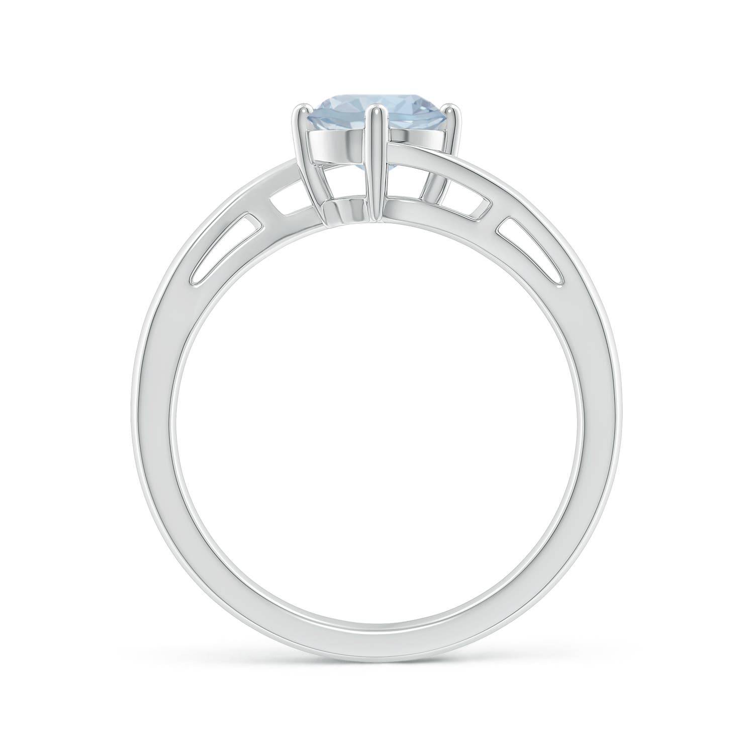 A - Aquamarine / 0.72 CT / 14 KT White Gold