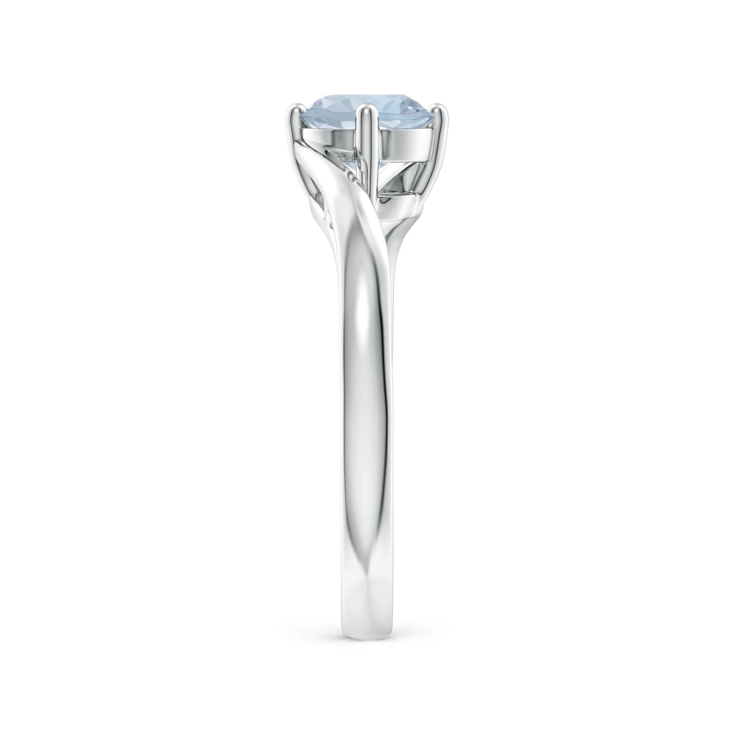 A - Aquamarine / 0.72 CT / 14 KT White Gold