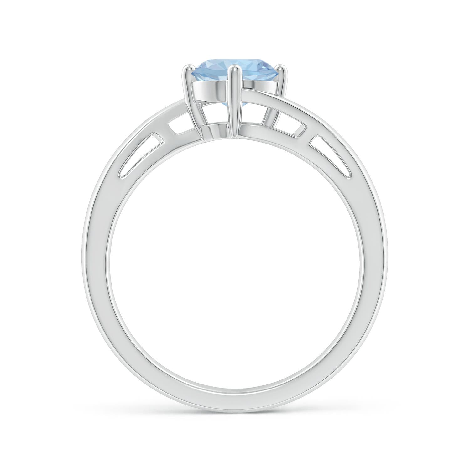 AA - Aquamarine / 0.72 CT / 14 KT White Gold