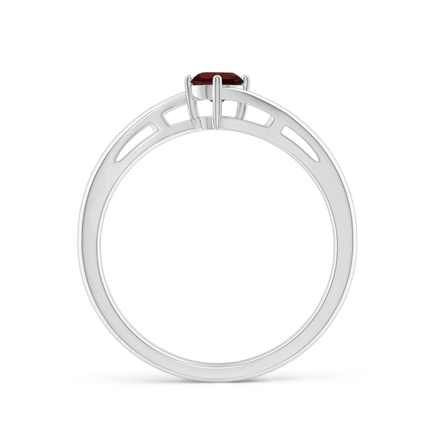 AA - Garnet / 0.33 CT / 14 KT White Gold