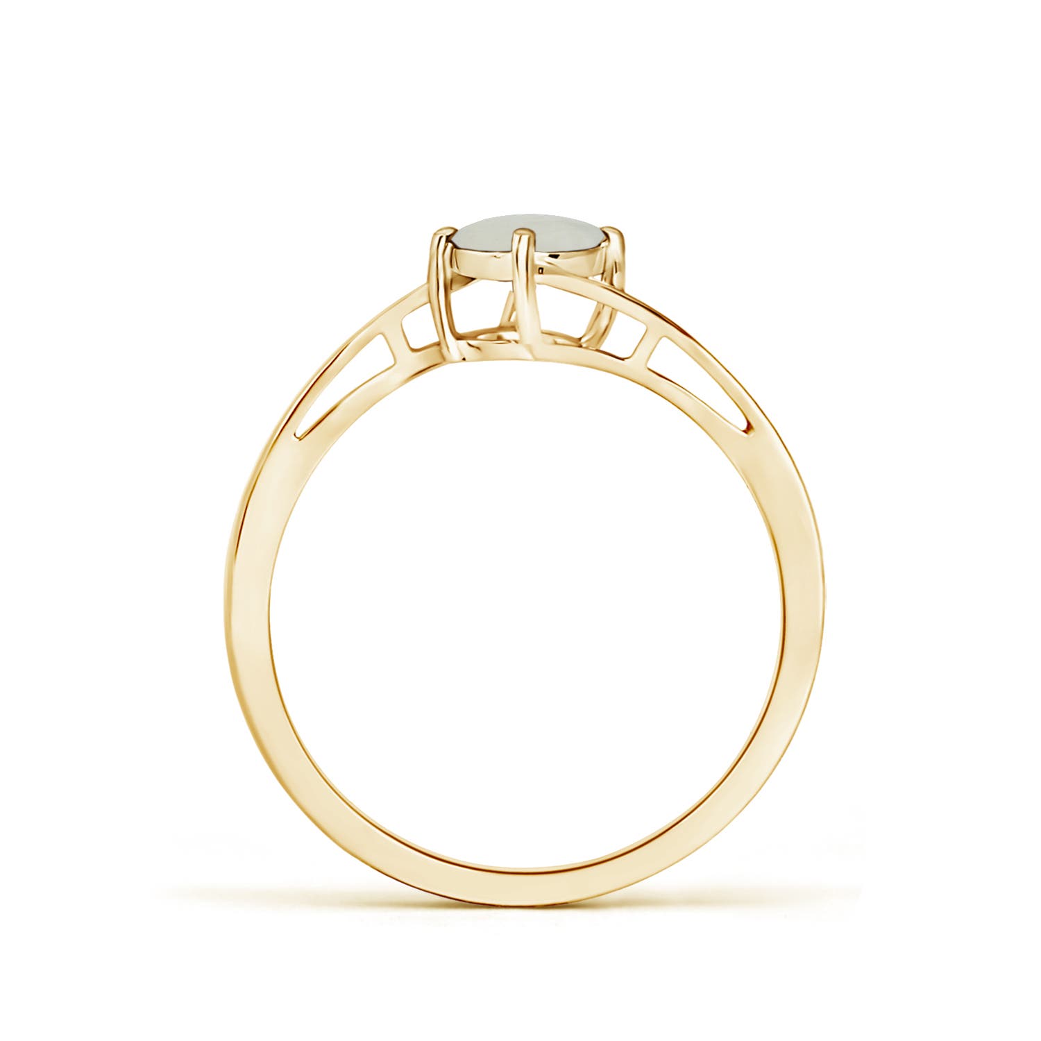 A - Moonstone / 0.45 CT / 14 KT Yellow Gold