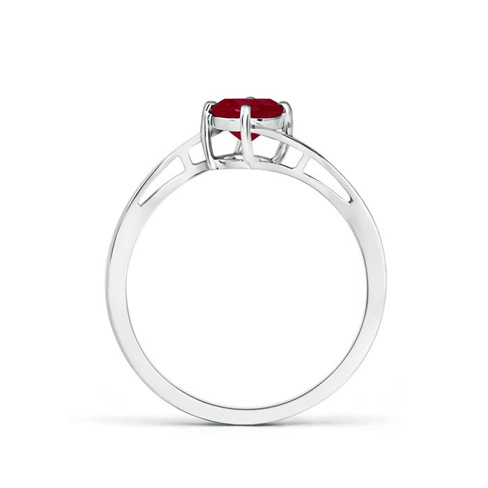 AA - Ruby / 0.6 CT / 14 KT White Gold