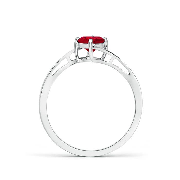 AAA - Ruby / 0.6 CT / 14 KT White Gold