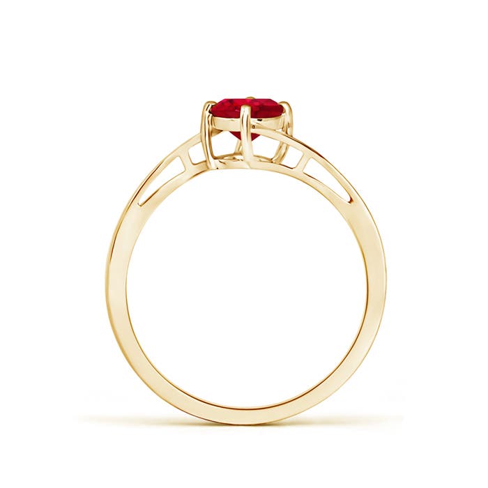 AAA - Ruby / 0.6 CT / 14 KT Yellow Gold