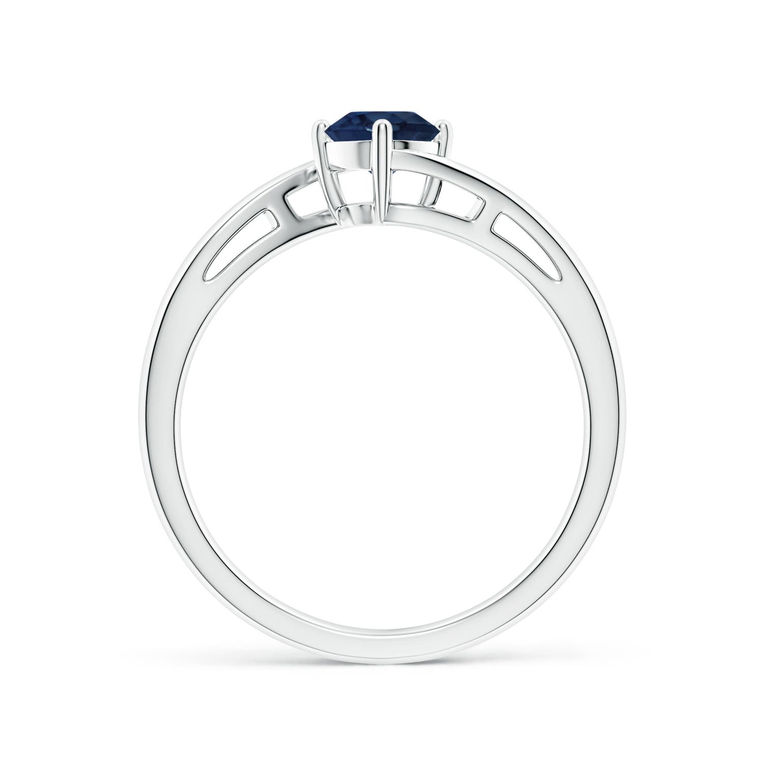 AA - Blue Sapphire / 0.6 CT / 14 KT White Gold