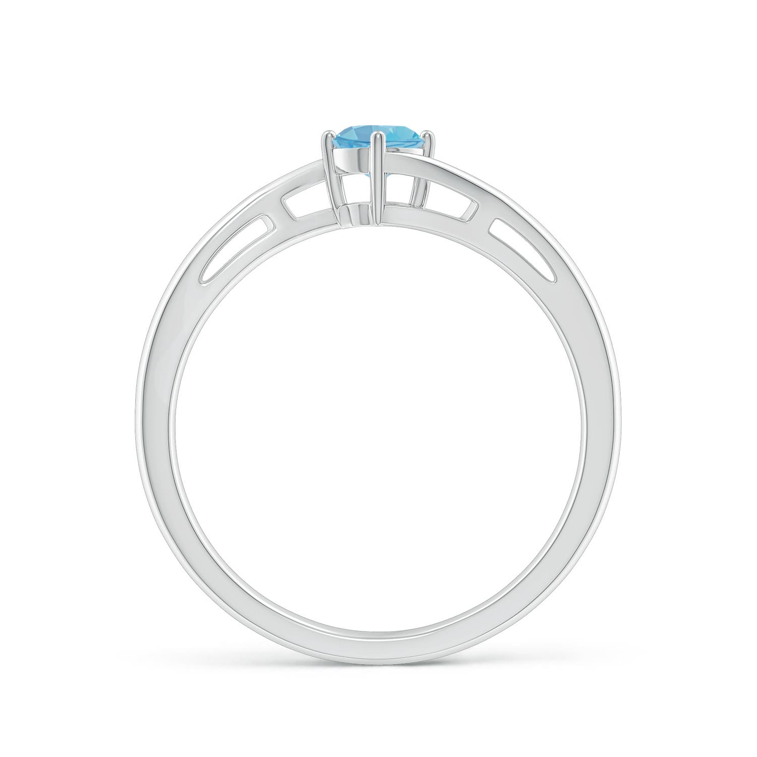 A - Swiss Blue Topaz / 0.32 CT / 14 KT White Gold