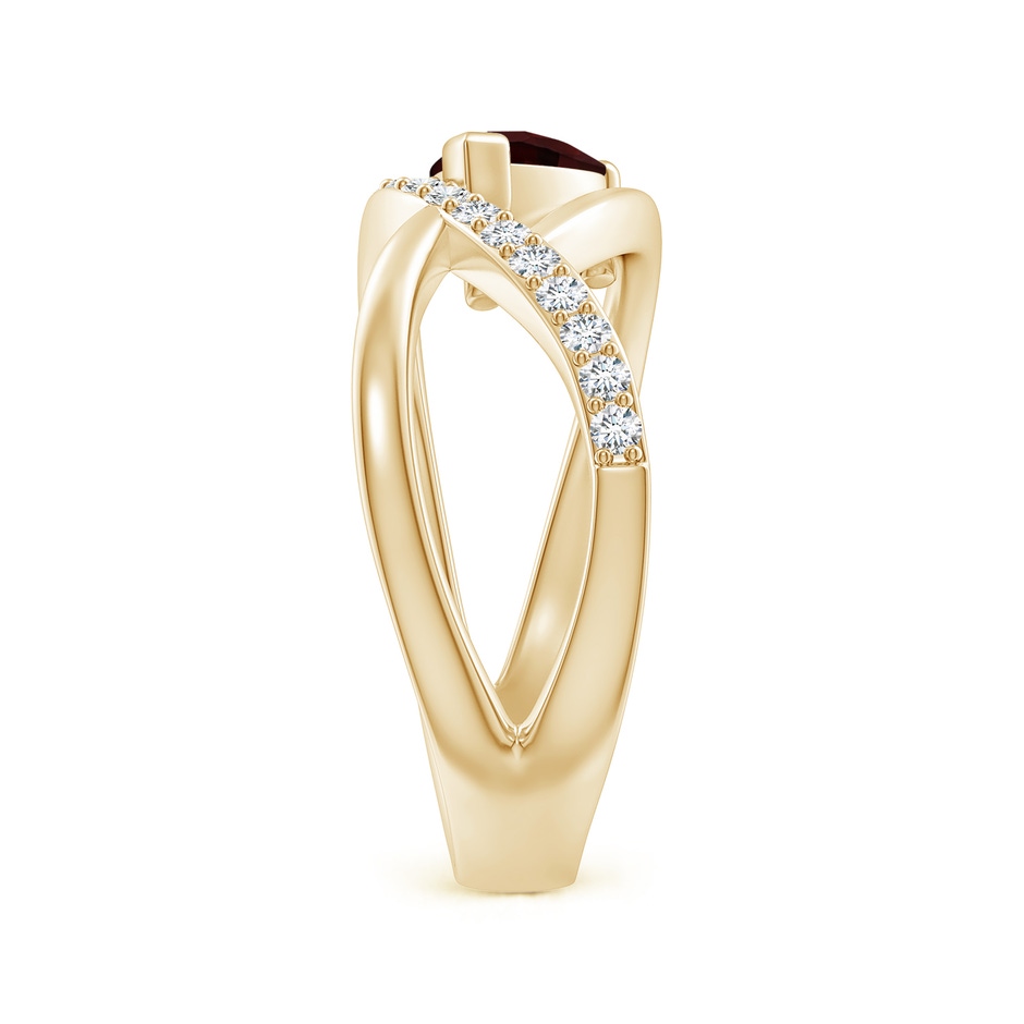 7x5mm A Criss Cross Pear Shaped Garnet Ring with Diamond Accents in Yellow Gold side 299