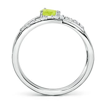 A - Peridot / 0.38 CT / 14 KT White Gold