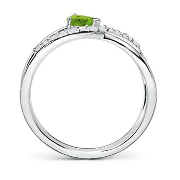 AAA - Peridot / 0.38 CT / 14 KT White Gold