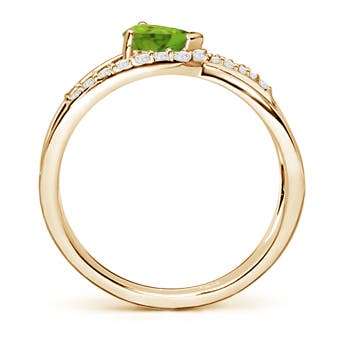 AAA - Peridot / 0.62 CT / 14 KT Yellow Gold