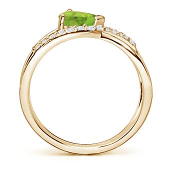 AA - Peridot / 0.92 CT / 14 KT Yellow Gold