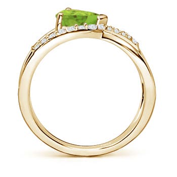 AA - Peridot / 1.35 CT / 14 KT Yellow Gold