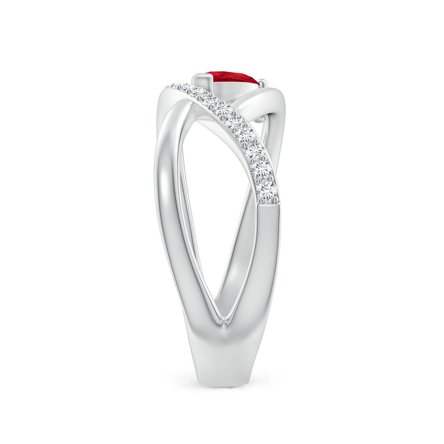 AAA - Ruby / 0.62 CT / 14 KT White Gold